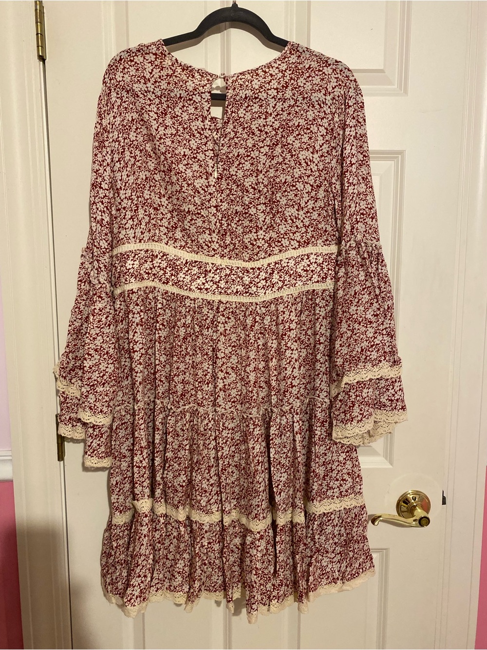 Indigo Soul red layered floral bell sleeve dress, size large - Picture 2 of 5